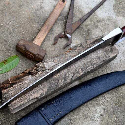 Kortada Sword with Knuckle Guard and Inside Sharpened Edge