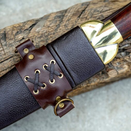 Scottish Dirk with Ribbed Spine and Traditional Hilt