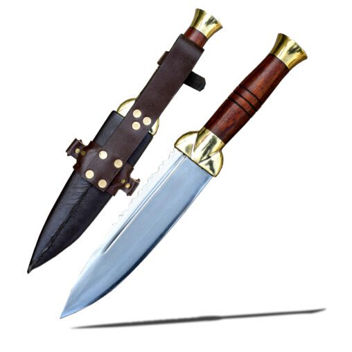 Scottish Dirk with Ribbed Spine and Traditional Hilt