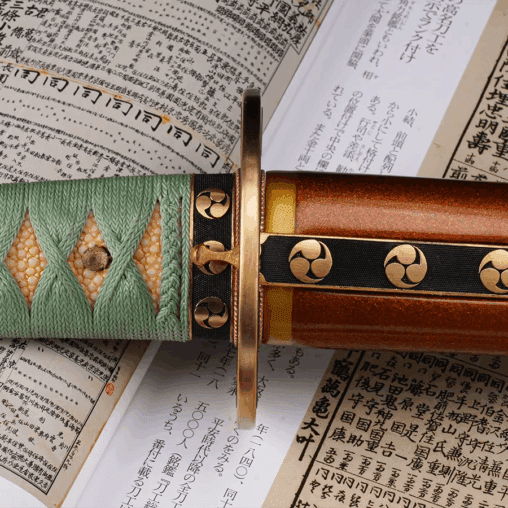 Kinriko Mitsudomoe Koshirae Katana with Kogai